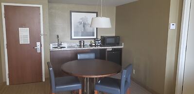 DoubleTree by Hilton St. Louis - Westport