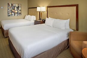 DoubleTree by Hilton St. Louis - Westport