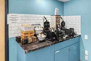 Country Inn & Suites by Radisson, Brookings, SD