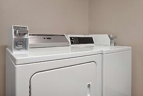 Country Inn & Suites by Radisson, Brookings, SD