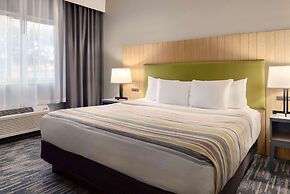 Country Inn & Suites by Radisson, Brookings, SD