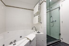 Chateau on the Park - Christchurch, a DoubleTree by Hilton