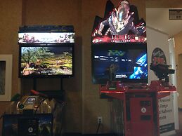 Ramada by Wyndham Niagara Falls/Fallsview