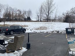 AmericInn by Wyndham Reedsburg
