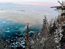 The Cliff Dweller on Lake Superior
