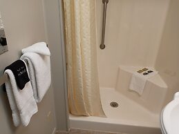 The Cliff Dweller on Lake Superior