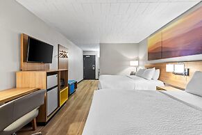 Days Inn by Wyndham Liberty