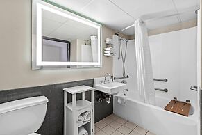 Days Inn by Wyndham Liberty
