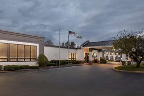 Days Inn by Wyndham Liberty