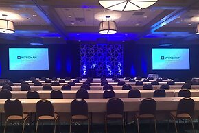 Wyndham Lake Buena Vista – Disney Springs Area