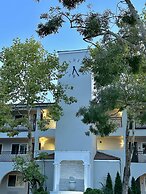 Dry Creek Inn MOD Collection by Sonesta