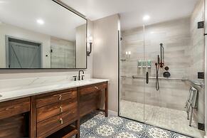 Dry Creek Inn MOD Collection by Sonesta