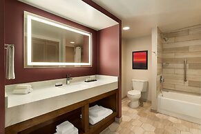 Embassy Suites by Hilton Phoenix Downtown North