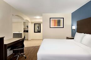 Days Inn by Wyndham Lawton