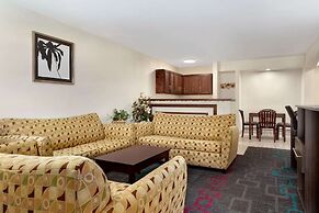 Days Inn by Wyndham Lawton