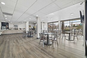 Red Lion Inn & Suites Deschutes River Bend