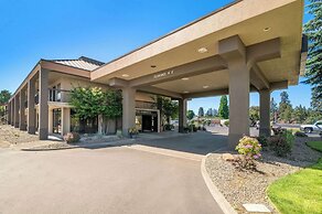 Red Lion Inn & Suites Deschutes River Bend
