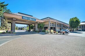 Red Lion Inn & Suites Deschutes River Bend