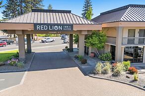 Red Lion Inn & Suites Deschutes River Bend