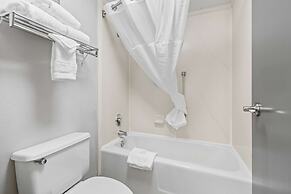 Red Lion Inn & Suites Deschutes River Bend