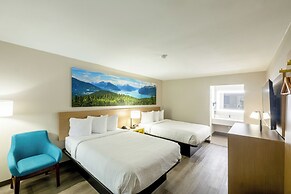 Days Inn & Suites by Wyndham Bossier City/Casino Area