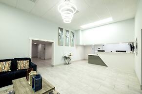 Days Inn & Suites by Wyndham Bossier City/Casino Area