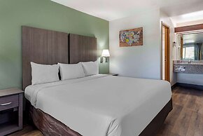 Econo Lodge Portland Airport