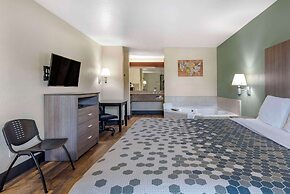 Econo Lodge Portland Airport