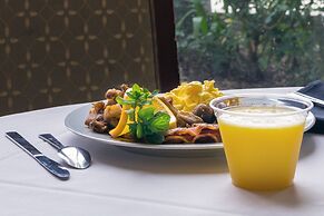 Best Western Plus Newport Mesa Inn
