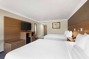 Best Western Plus Newport Mesa Inn
