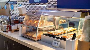 Holiday Inn Express Hickory-Hickory Mart by IHG