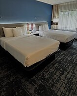 Comfort Inn & Suites Madison - Airport