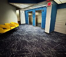 Comfort Inn & Suites Madison - Airport