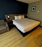 Comfort Inn & Suites Madison - Airport