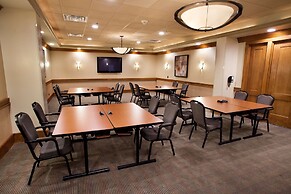 Hilton Chicago/Oak Brook Suites