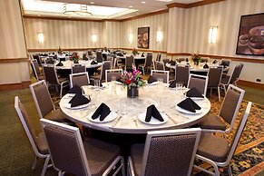 Hilton Chicago/Oak Brook Suites