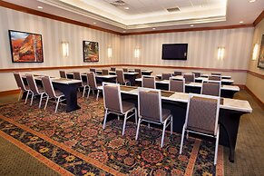 Hilton Chicago/Oak Brook Suites