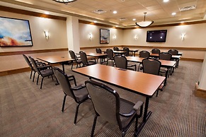 Hilton Chicago/Oak Brook Suites