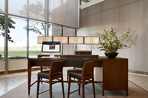 Hilton Chicago/Oak Brook Suites