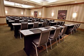 Hilton Chicago/Oak Brook Suites