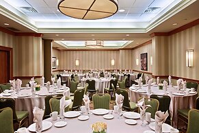 Hilton Chicago/Oak Brook Suites