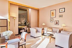 Hôtel Barrière Fouquet's Paris