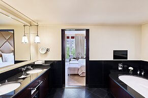 Hôtel Barrière Fouquet's Paris