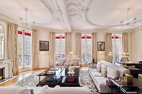 Hôtel Barrière Fouquet's Paris