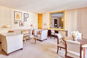 Hôtel Barrière Fouquet's Paris