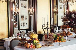 Hôtel Barrière Fouquet's Paris