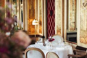 Hôtel Barrière Fouquet's Paris