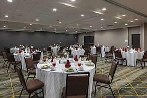 Holiday Inn Hotel & Suites Atlanta Airport-North by IHG