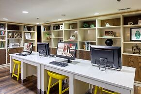 Holiday Inn Hotel & Suites Atlanta Airport-North by IHG