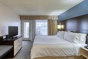 Holiday Inn Hotel & Suites Atlanta Airport-North by IHG